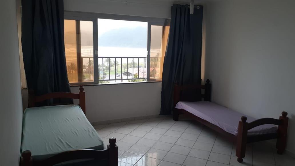 Apartamento Frente A Praia Перуиби Экстерьер фото