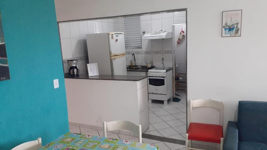 Apartamento Frente A Praia Перуиби Экстерьер фото